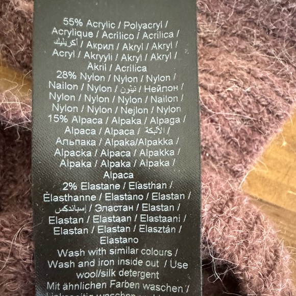 Mock neck Sweater - Picture 3 of 3